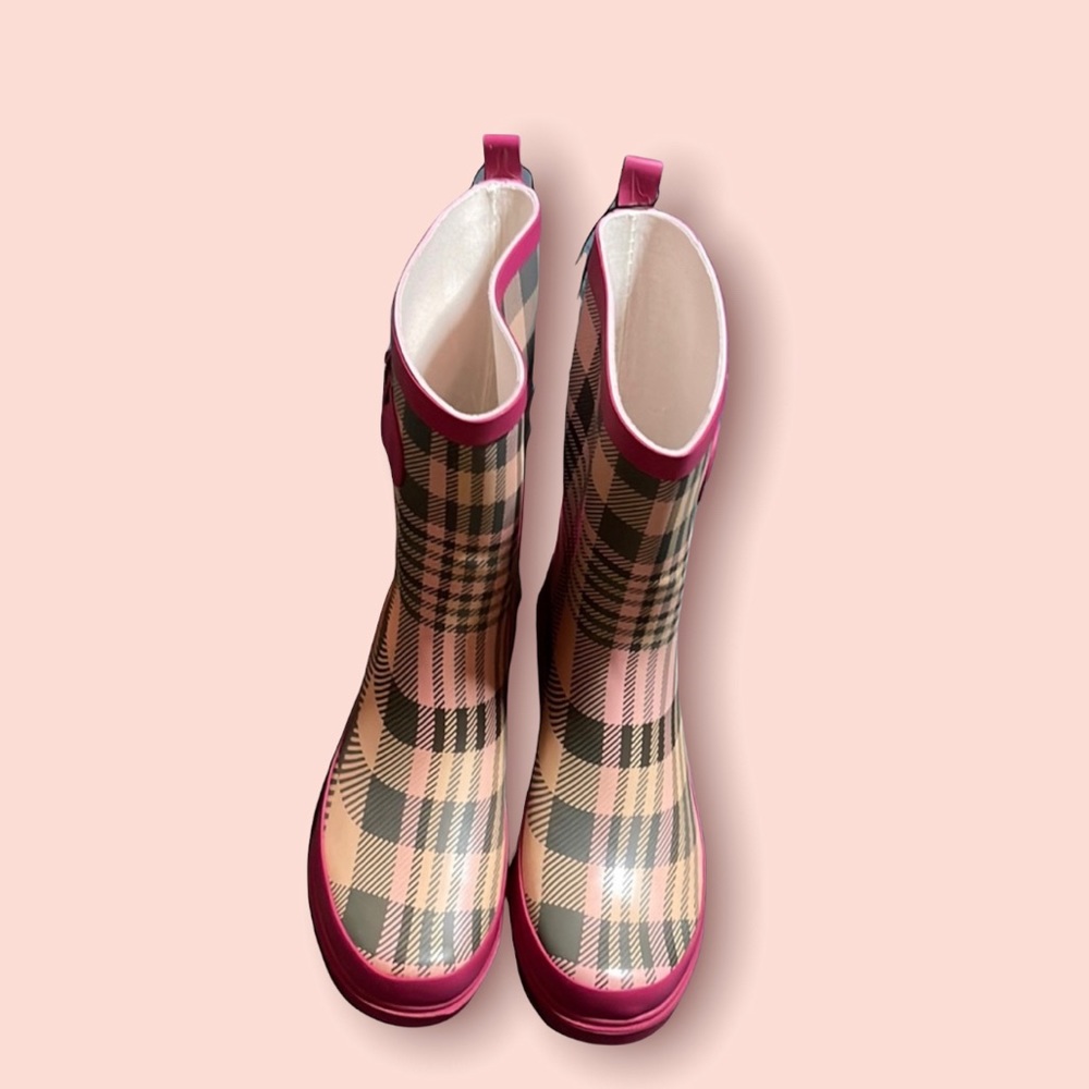 Middleton Rain boots